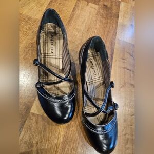 Bobbi Blu Unveil  Size 9